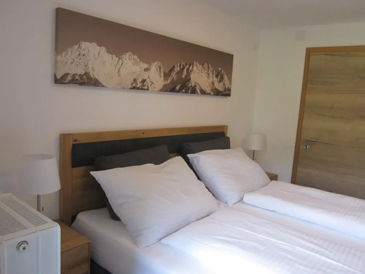 Pension Kohlbründl Saalbach Frühstückspension